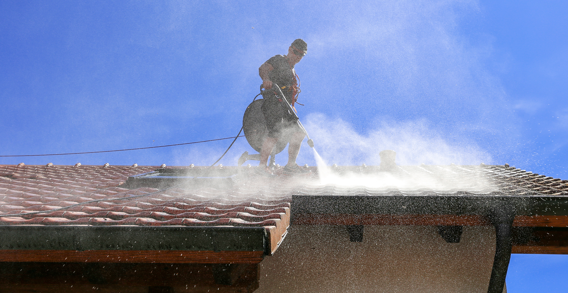 Professional soft wash roof cleaning, moss and algae removed, Sunshine Coast